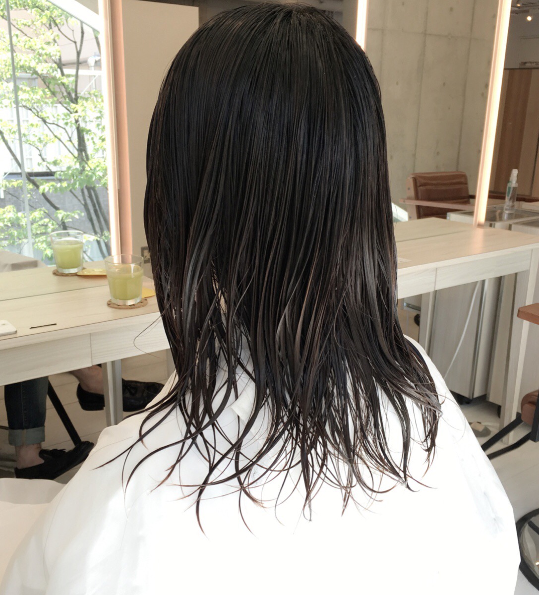 ストレートな髪質でもパーマをかけずふわっとするショートヘア ショートヘアのトリセツ