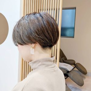 ショートヘアの襟足はなぜすぐ気になってしまうのか ショートヘアのトリセツ