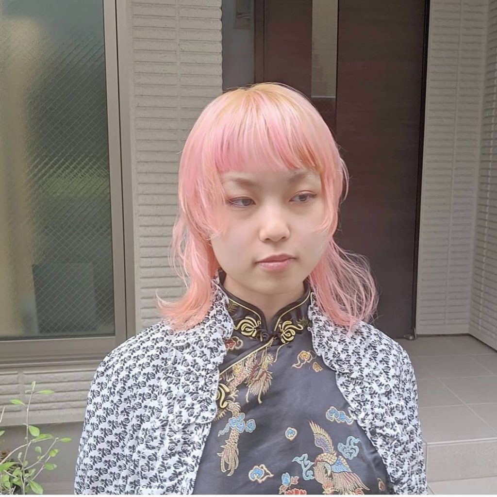 ピンクヘアーで春を迎える ショートヘアのトリセツ ピンクヘアーで春を迎える ショートヘアのトリセツ